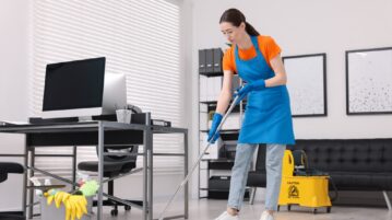 How Much Should I Charge for Office Cleaning a Week? Office Cleaning
